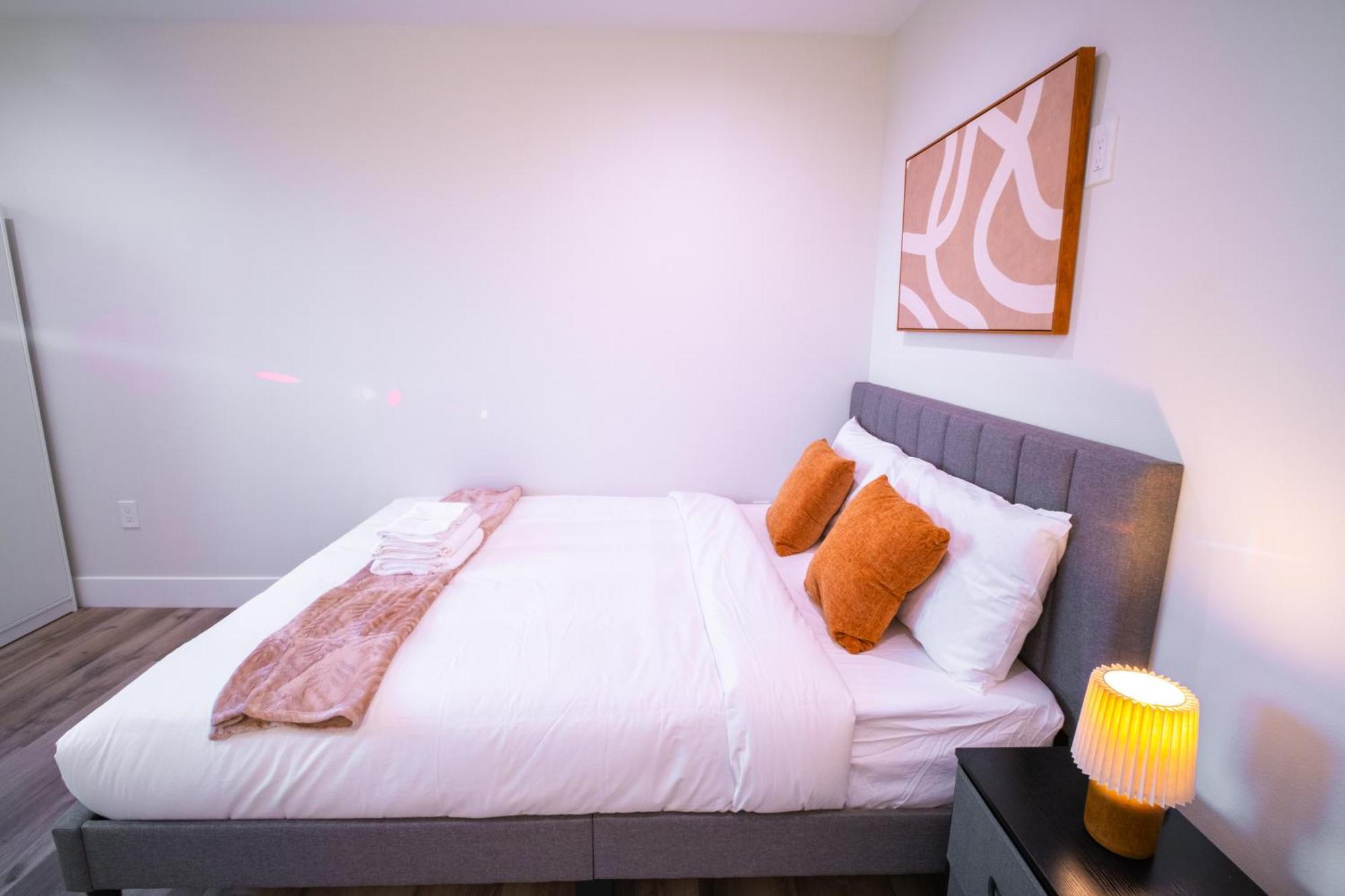 Modern Private Ensuite Room Near Usc, Los Angeles