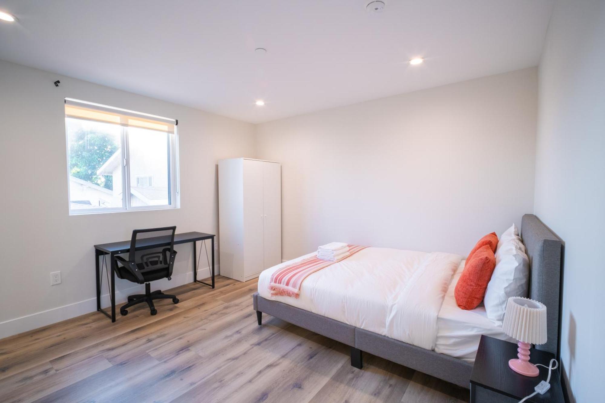 Modern Private Ensuite Room Near Usc — Photos 2