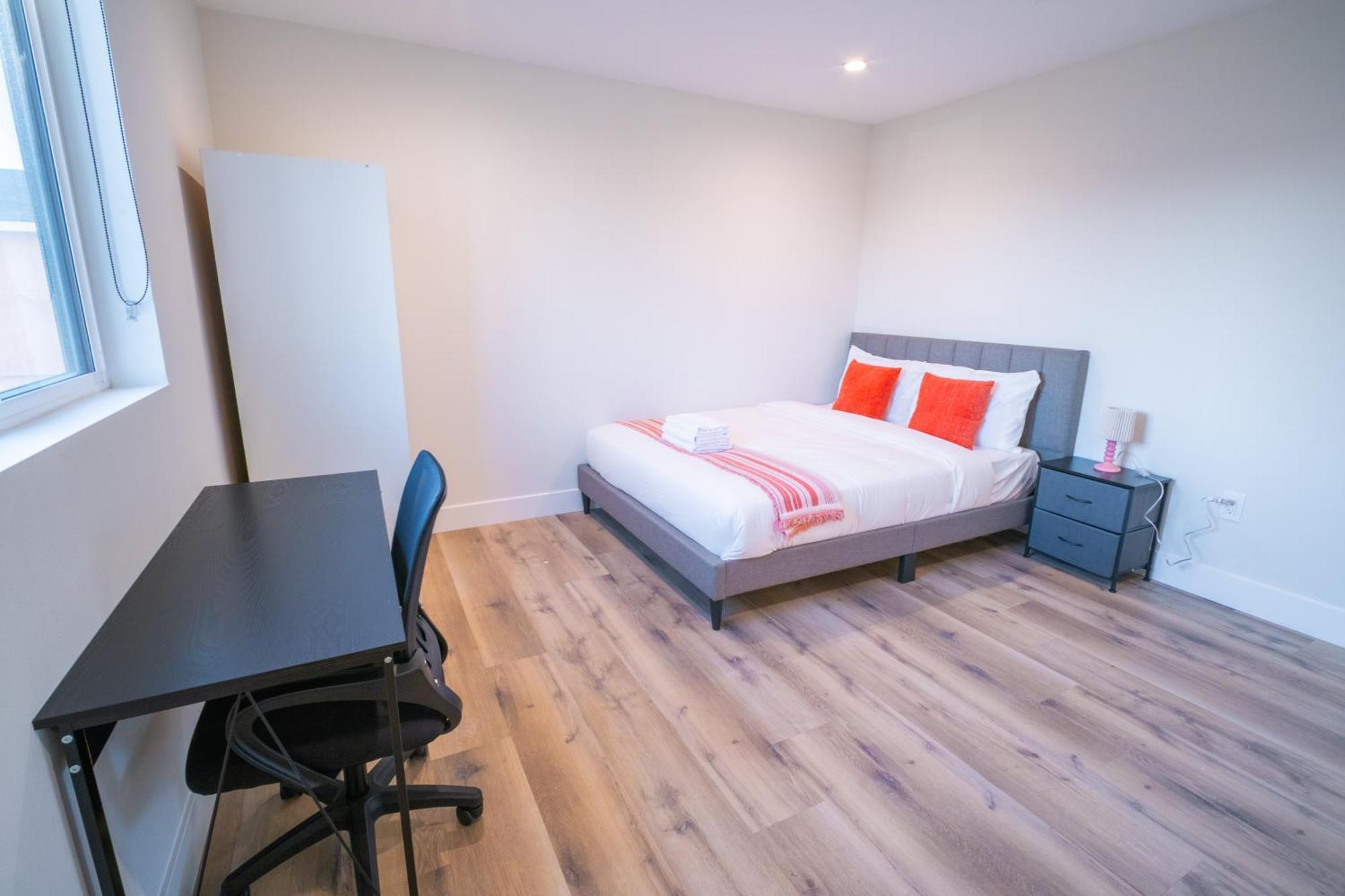 Modern Private Ensuite Room Near Usc — Photos 3